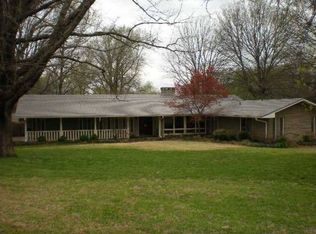 1700 Rose Ln, Ponca City, OK 74604