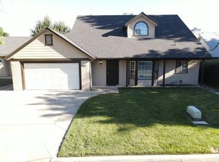 2031 E Cromwell Ave, Fresno, CA