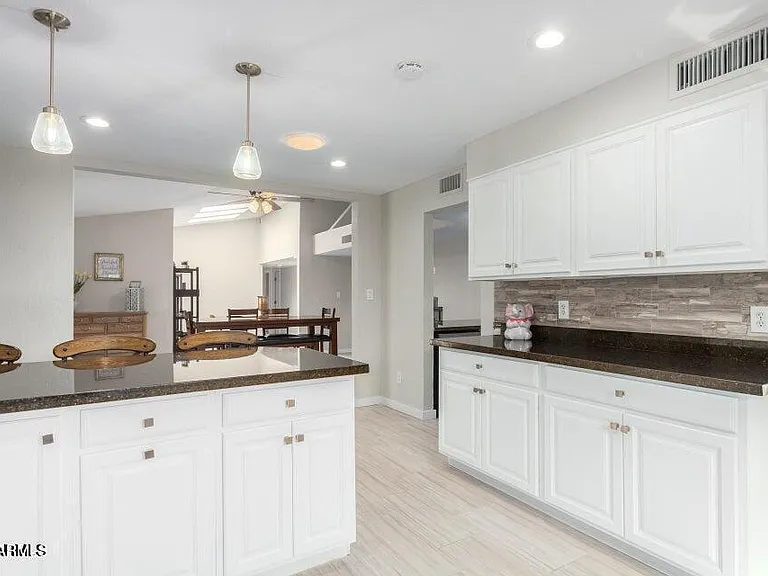 956 Castillo Dr E — Photo 18