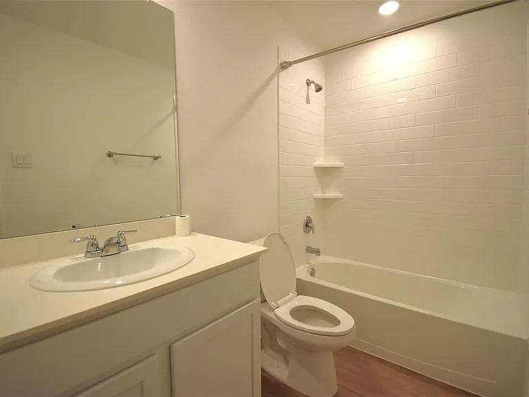 3326 Spanish Oak Ln — Photo 17
