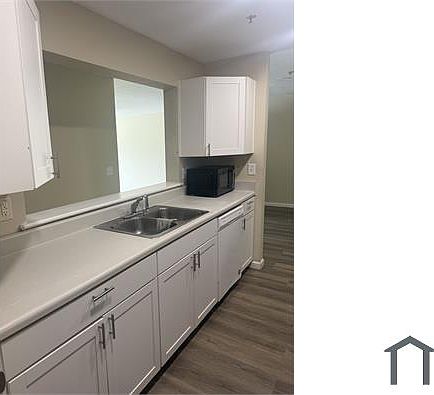 2nd image of 5202 Fairington Ridge Cir #5202