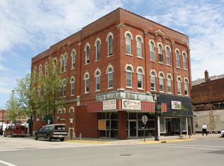 122 Center St #3B, Winona, MN 55987
