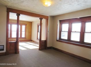 3 E State St APT 2, Gloversville, NY 12078