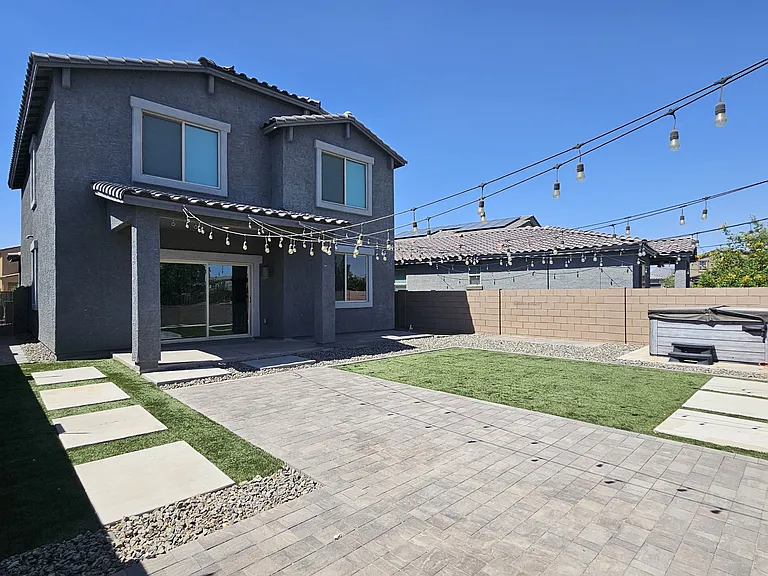 10679 W Golson Dr — Photo 32