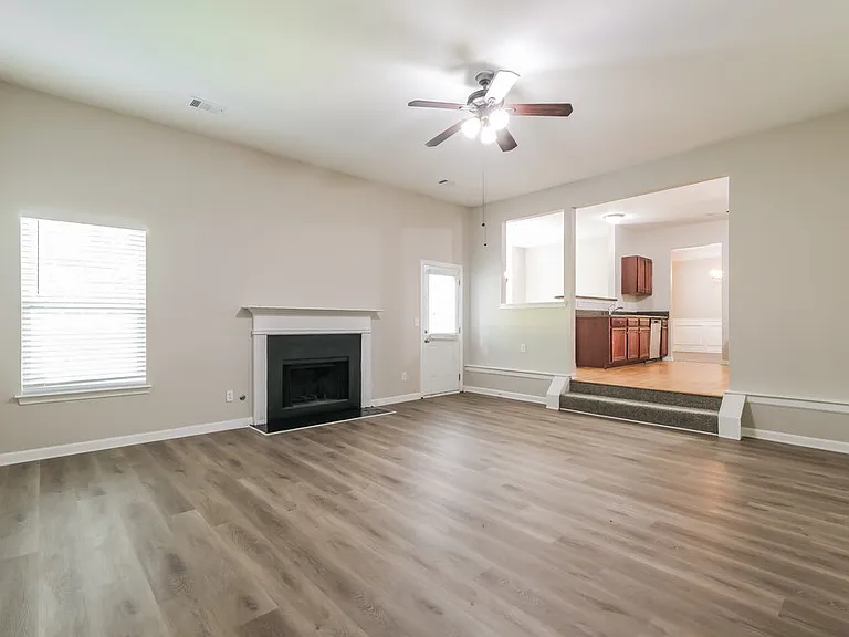 1260 Red Cedar Trl — Photo 6