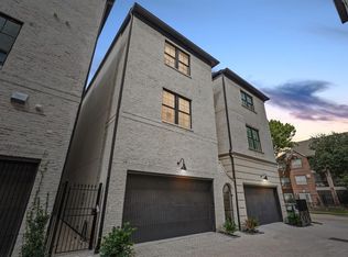 1234 Wood Hollow Dr, Houston, TX 77057