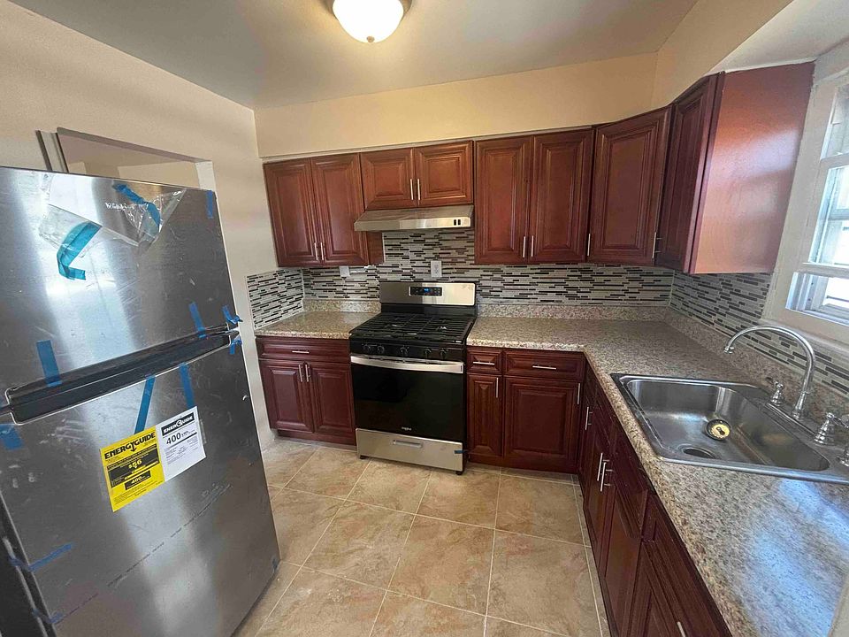 1st image of 6950 Burchell Ave Floor 1