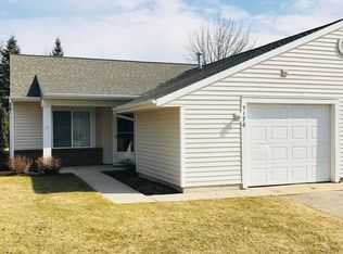 7176 E Cannon Place Dr, Rockford, MI