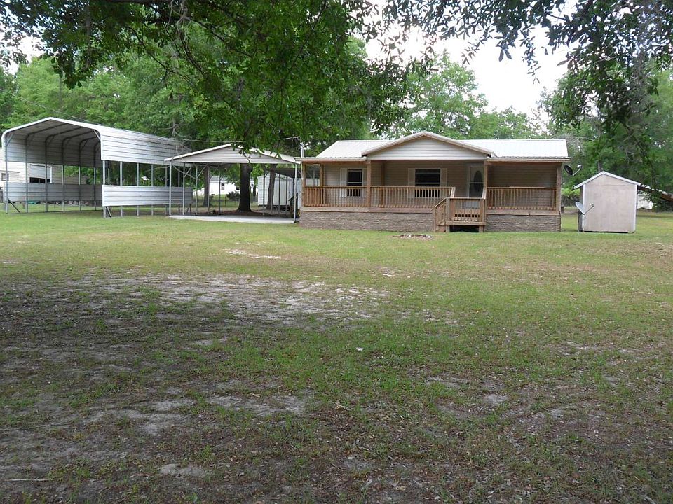 1st image of 179 SE Valerie Ct