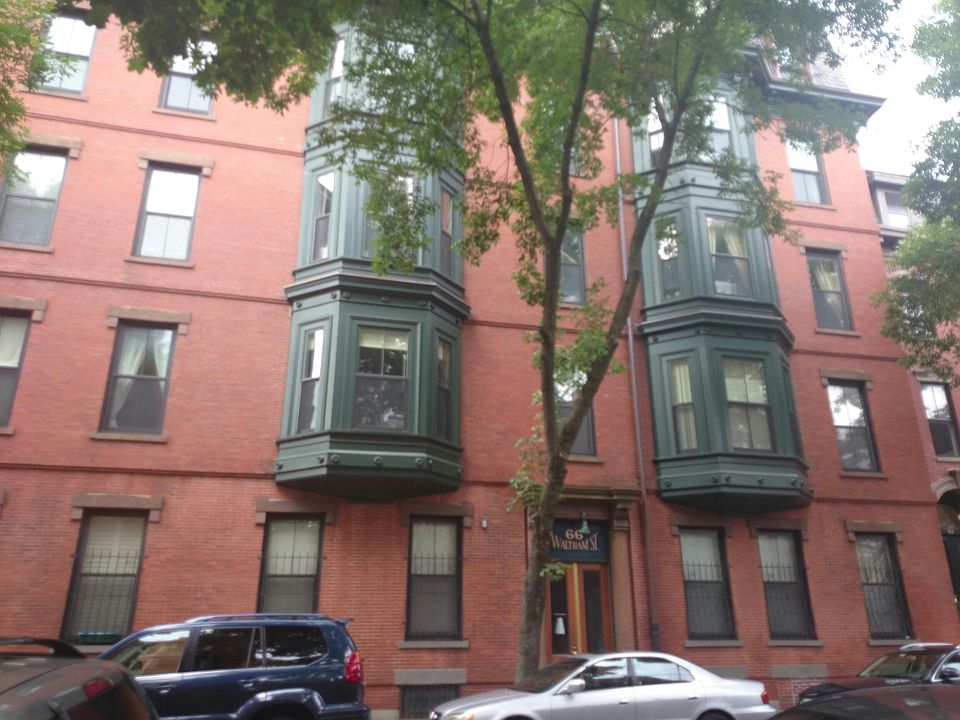 Building Photo 3