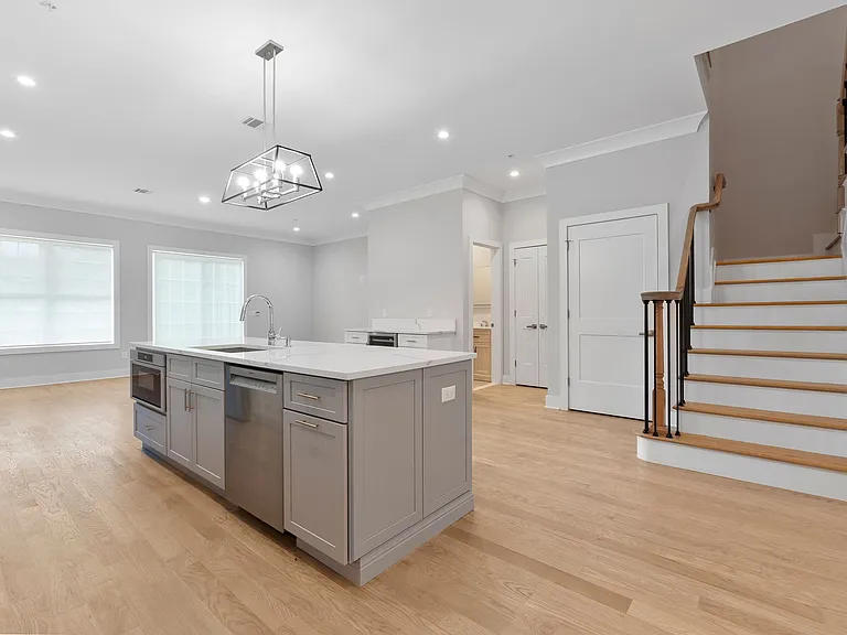 105 Brandon Ct — Photo 25