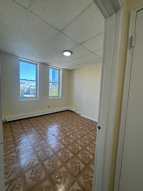 1 bed, 700 sqft, $2,500 — Photo 3