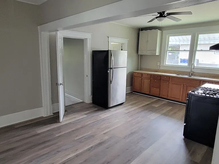 212A Summit St #A — Photo 10