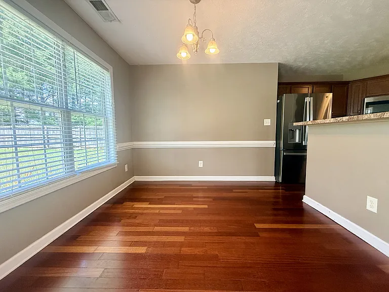 4926 Yorkchester Dr — Photo 9
