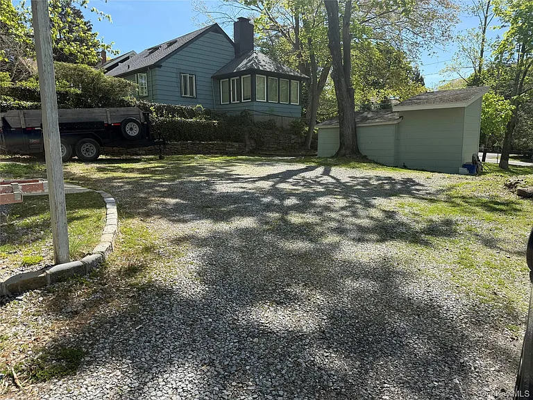 805 Main St — Photo 3