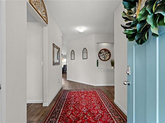 5th image of 405 Marimoor Dr