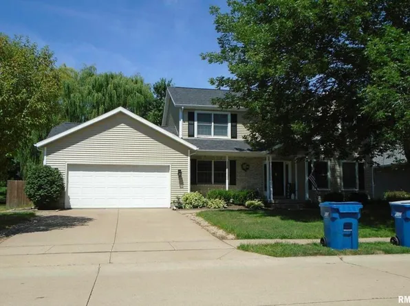 412 S 9th Ave, Eldridge, IA 52748