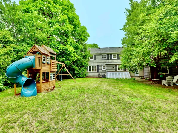 406 Christina Dr, Oakville, ON L6K 1H6