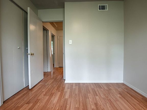 4th image of 1306 Leone Ave