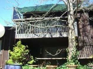 370 Los Alamos Rd, Santa Rosa, CA 95409