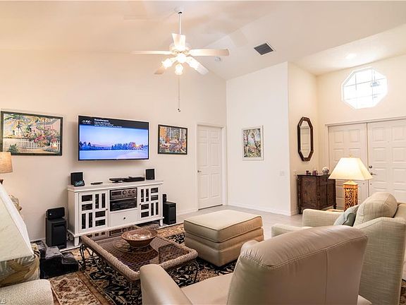 4th image of 28496 Del Lago WAY