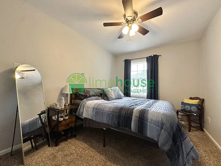 4613 Marlwood Way — Photo 6