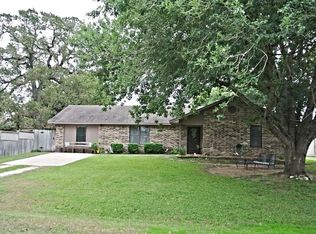233 Lockhardt St, Mc Dade, TX 78650