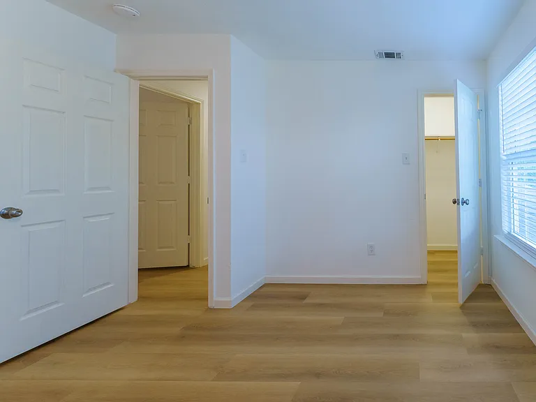 1109 Hilltop Dr — Photo 13