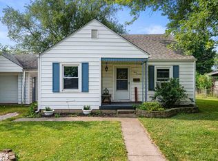 319 Vasbinder Dr, Chesterfield, IN 46017