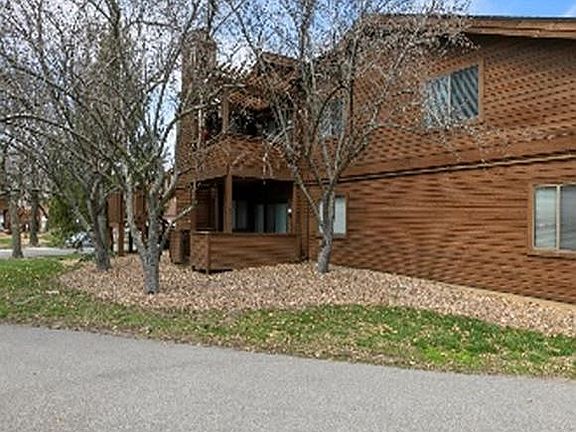 Side view of deck (upper)