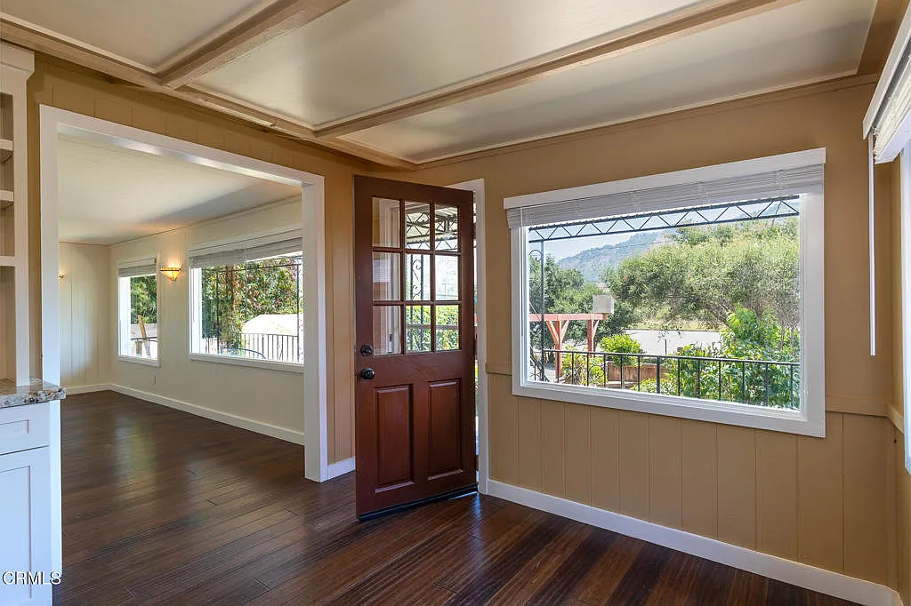 2 bed, 1.5 bath, 1015 sqft, $3,375 — Photo 2