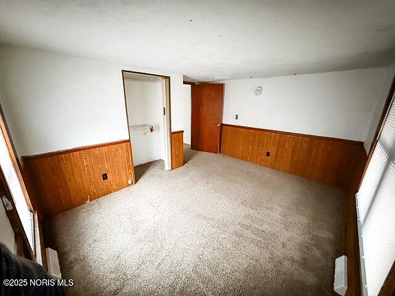 2nd image of 1245 Clark St