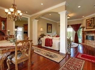 13702 Saigon Ln, Santa Ana, CA 92705