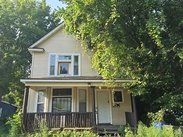 680 Lawson Ave E, Saint Paul, MN 55106
