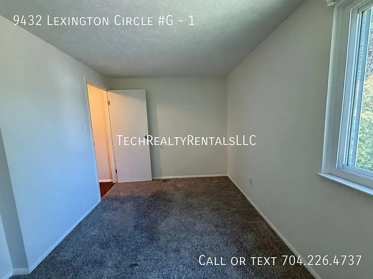 9432 Lexington Cir #G-1 — Photo 17