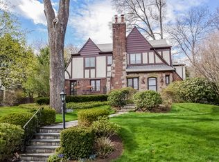 100 Broadfield Rd, New Rochelle, NY 10804