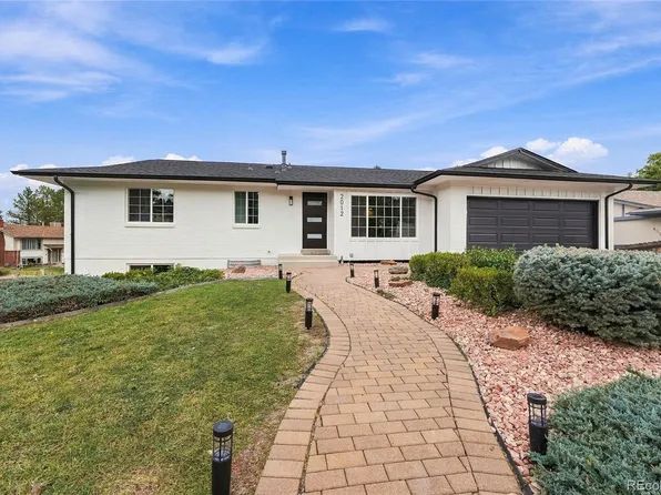 2012 S Yank Way, Lakewood, CO 80228