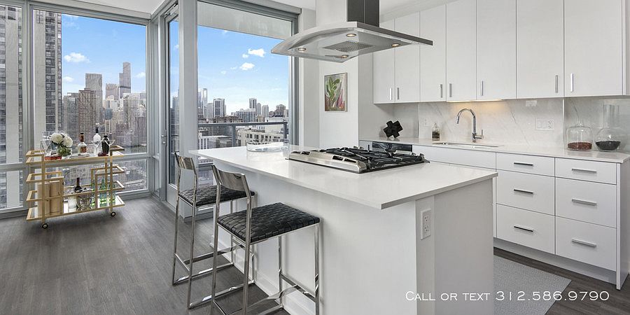 1st image of 1201 N La Salle Dr APT 808