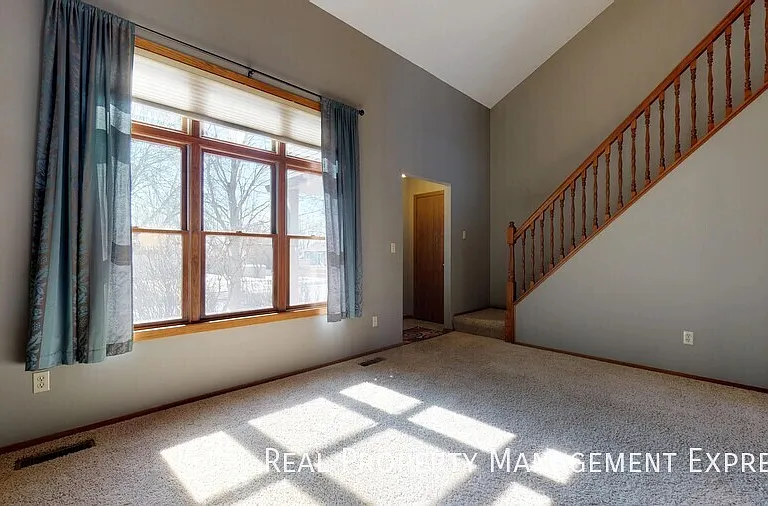 4712 E Blazewood Dr — Photo 5