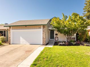 2319 Gads Hill St, Santa Rosa, CA 95401