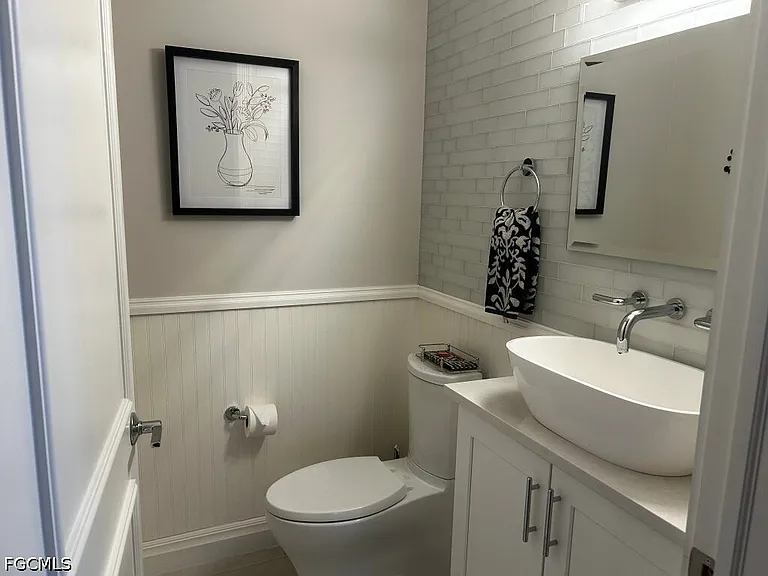 11640 Court Of Palms #204 — Photo 9