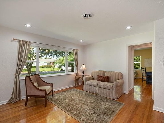 4th image of 1611 Margate Ave