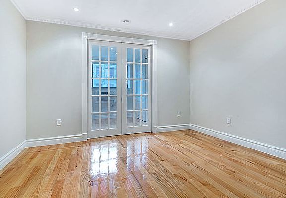 3rd image of 336 E 81st St APT 4F