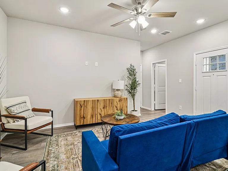 8911 FM 1560 N — Photo 9
