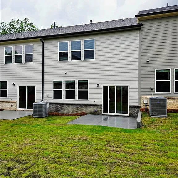 2445 Livi Ln — Photo 22