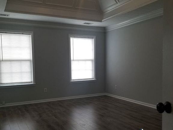 5th image of 4106 Round Stone Dr