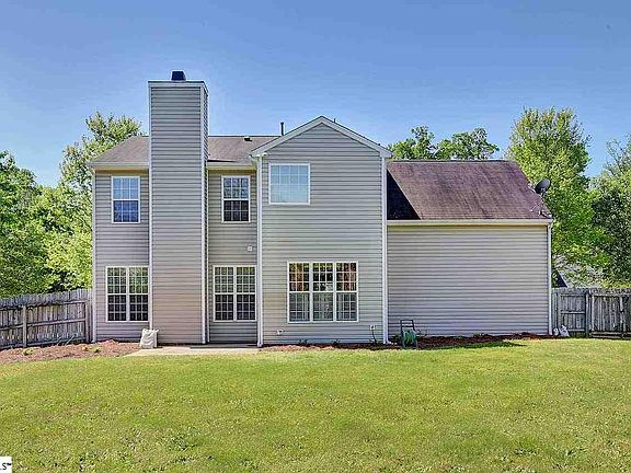 3rd image of 206 Stapleford Park Dr