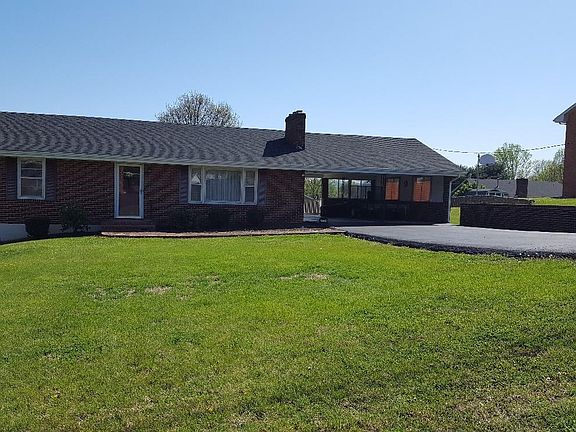3rd image of 6536 Garman Dr