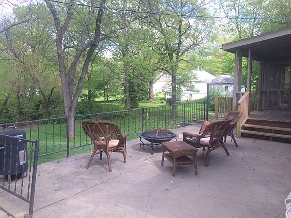 3rd image of 1920 3rd Ave