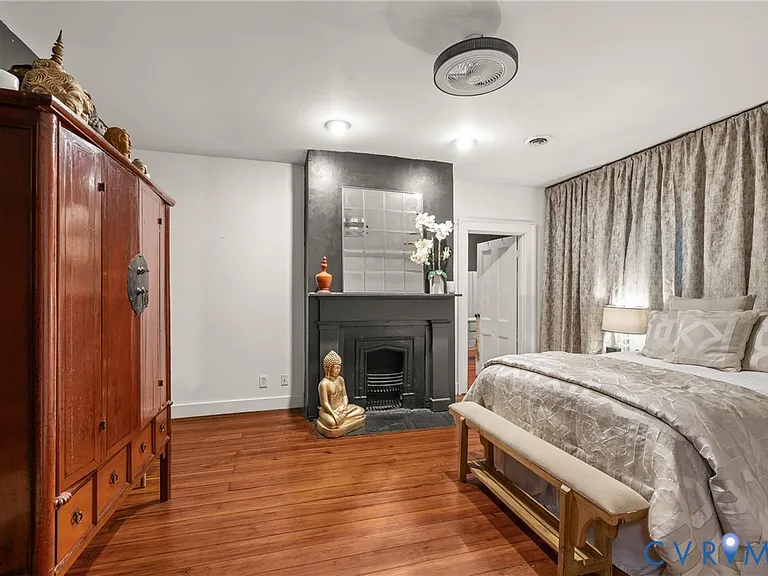 416 W Washington St — Photo 16